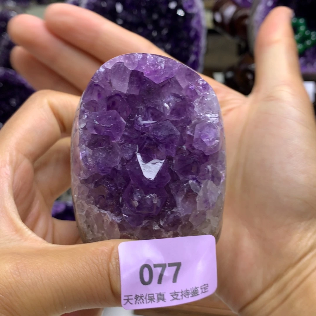 未镶嵌水晶大型摆件（非配饰）