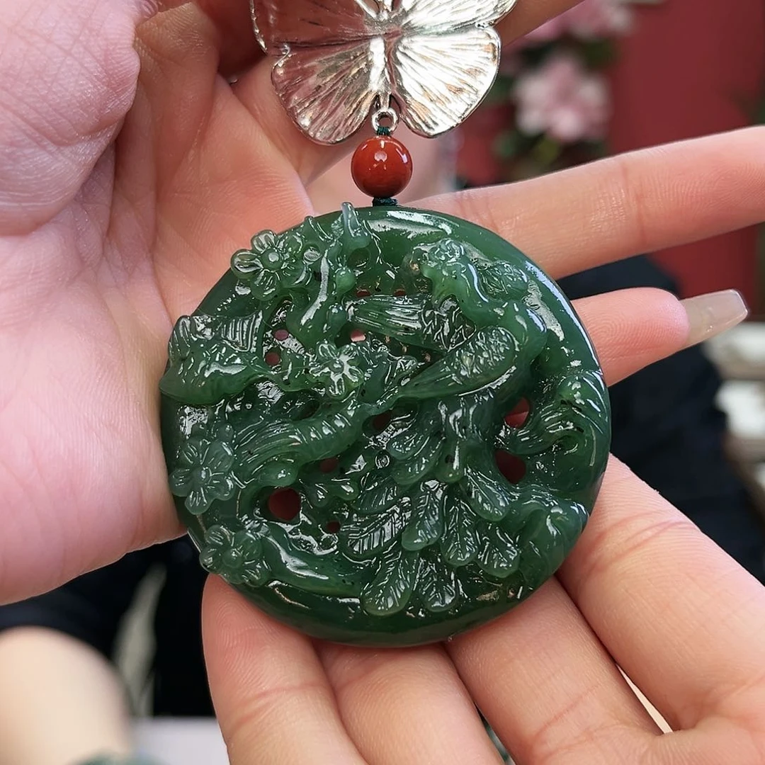 和田玉（碧玉）颈饰未镶嵌孔雀