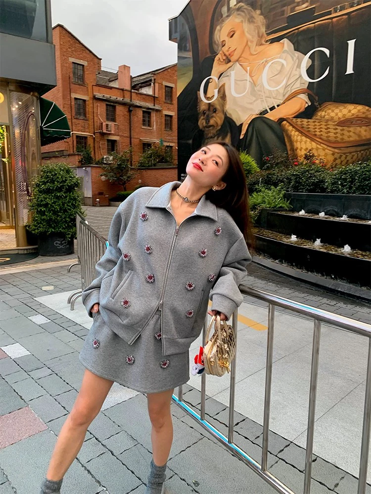 루루가− （太阳花）韩国东大门加绒加厚冬裙女两件套开衫短外套+半身裙