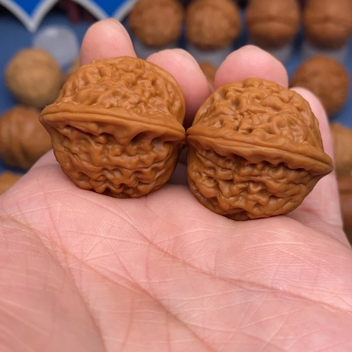 文玩核桃把件莲花