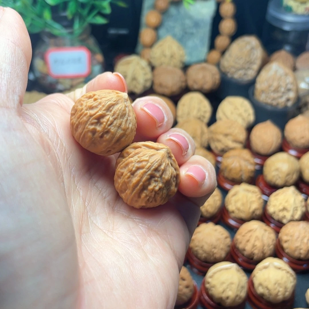 文玩核桃把件最*眠核桃