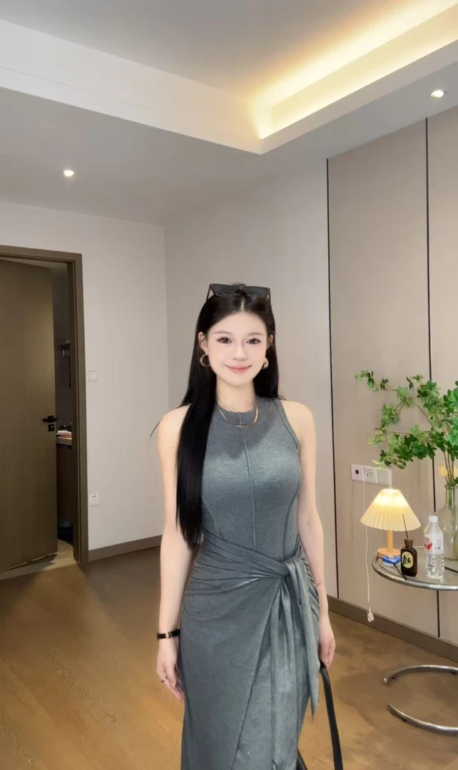 onee自制小个子灰色背心连衣裙包臀高腰气质收腰显瘦夏季不规则