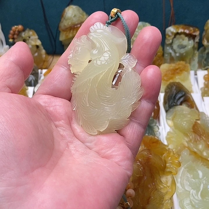 蛇纹石玉合金颈饰