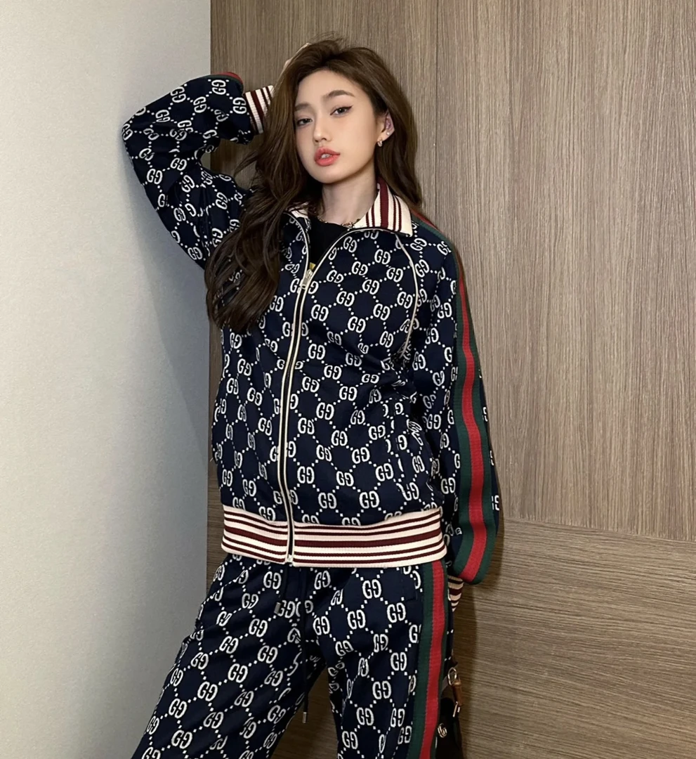 99新 GUCCI/古驰  co0061 经典双g满印外套 s码 98新