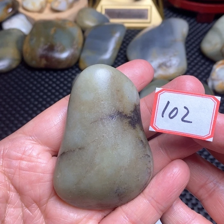 未镶嵌和田玉把件102