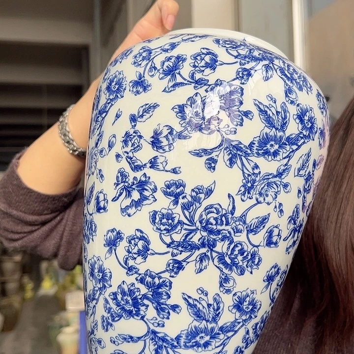 景德镇陶瓷花瓶工厂