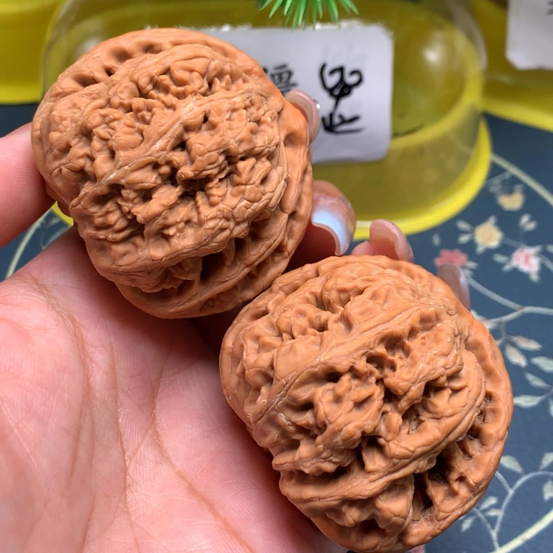 默***许桃核把件47-25587-08