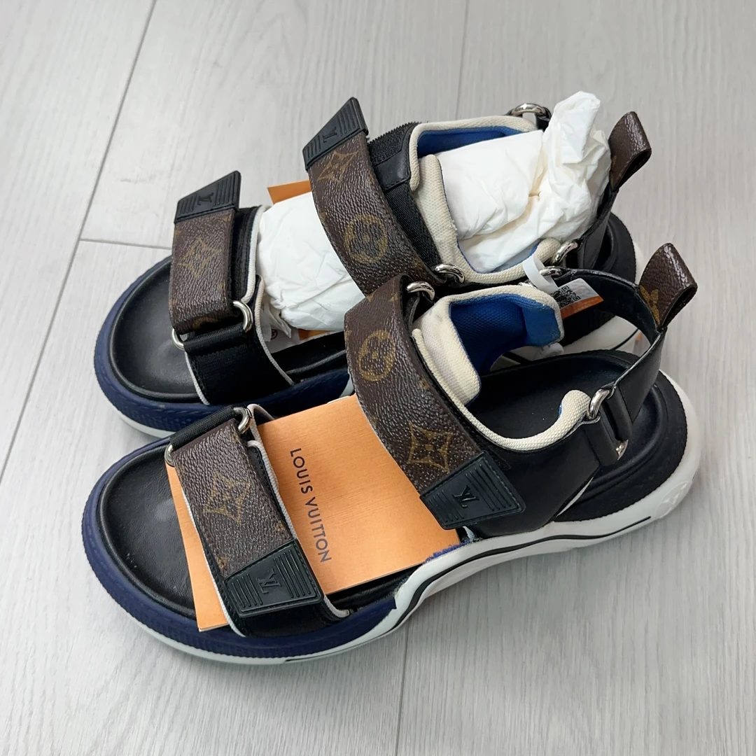 95新 LouisVuitton/路易威登 女士凉鞋37码/251011TYSPHA3