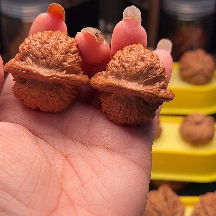 吊坠文玩核桃血麒麟 全品