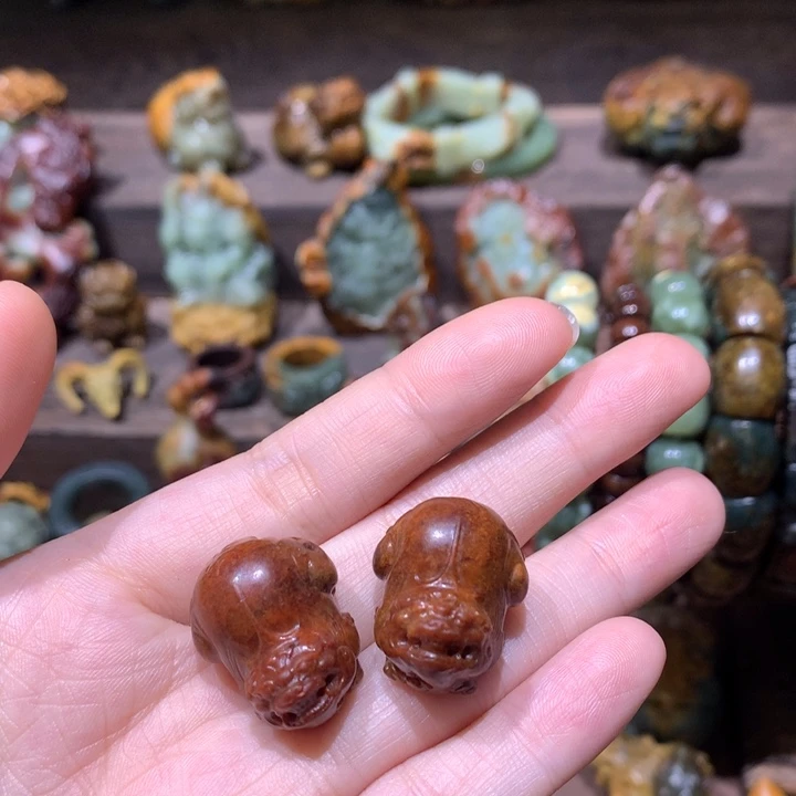 岫岩河磨玉（透闪石质玉）未镶嵌挂件