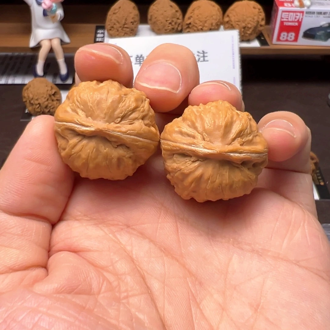 蔡***绅文玩核桃把件小龙珠29