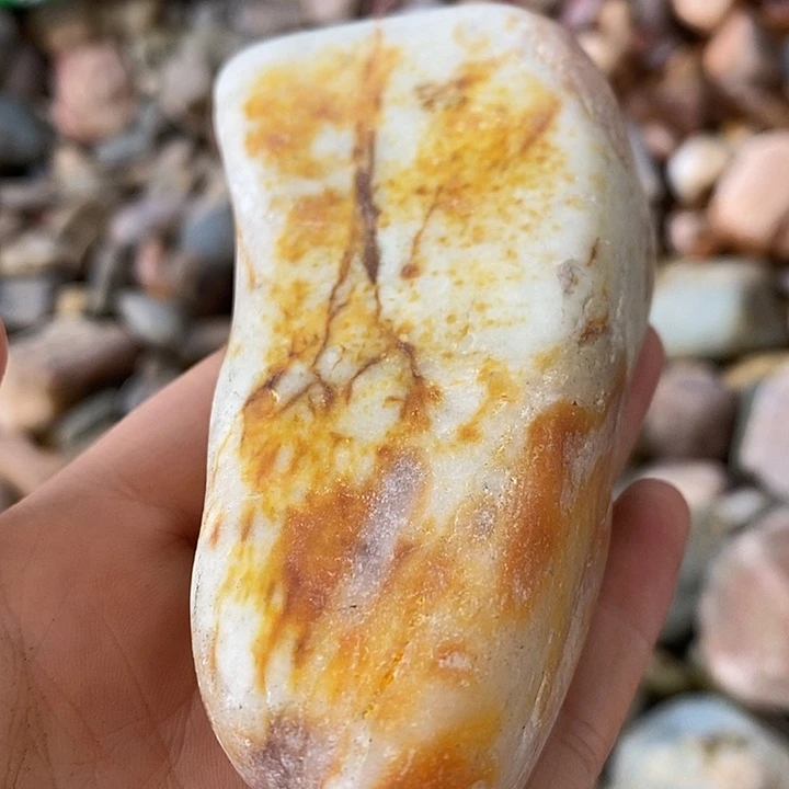 寒***隐和田玉（糖玉）未镶嵌挂件