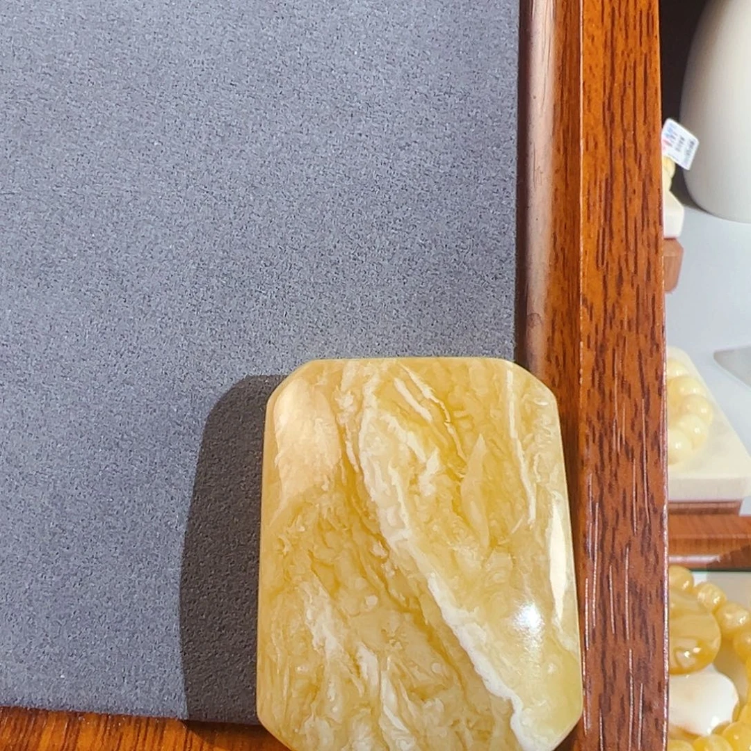 未镶嵌琥珀裸石虎皮纹无事牌15.4g