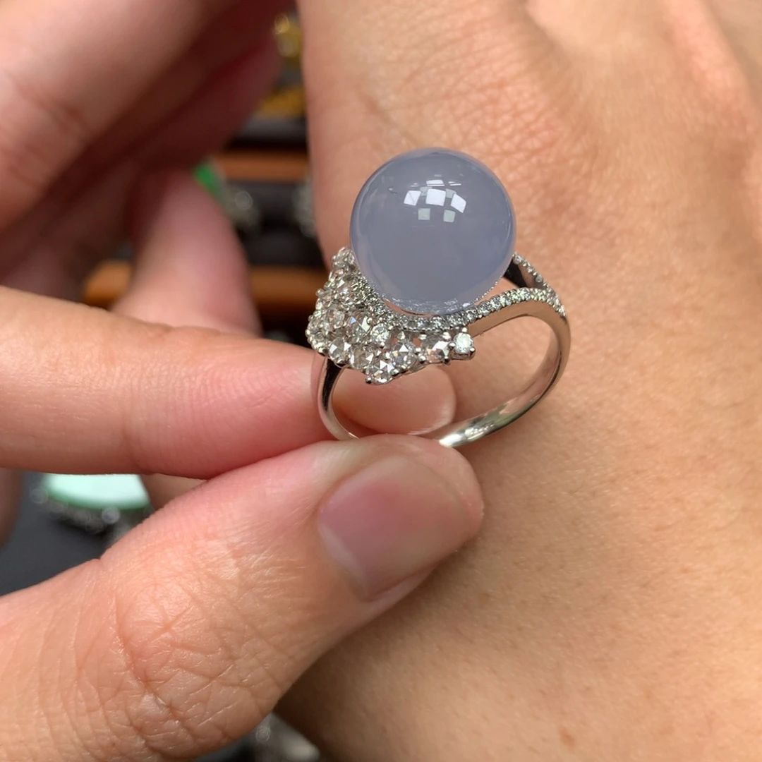 翡翠18K金镶嵌戒指