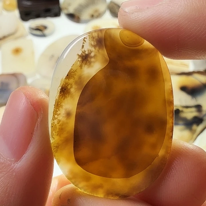 玛瑙/玉髓未镶嵌珠宝半成品