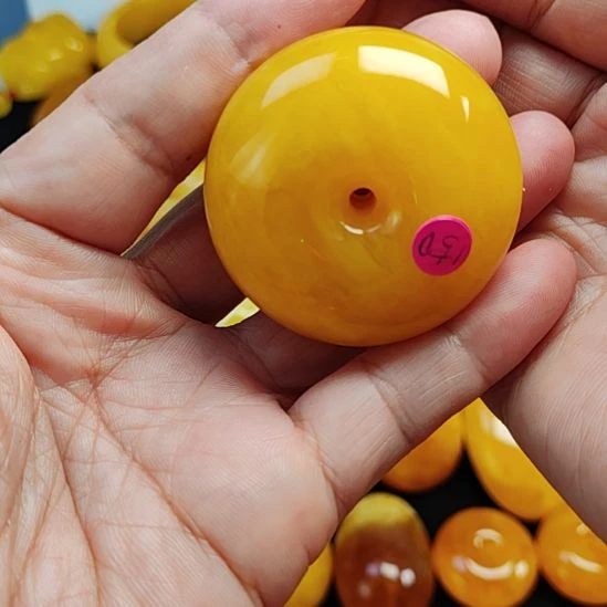 未镶嵌吊坠(赠链)蜜蜡