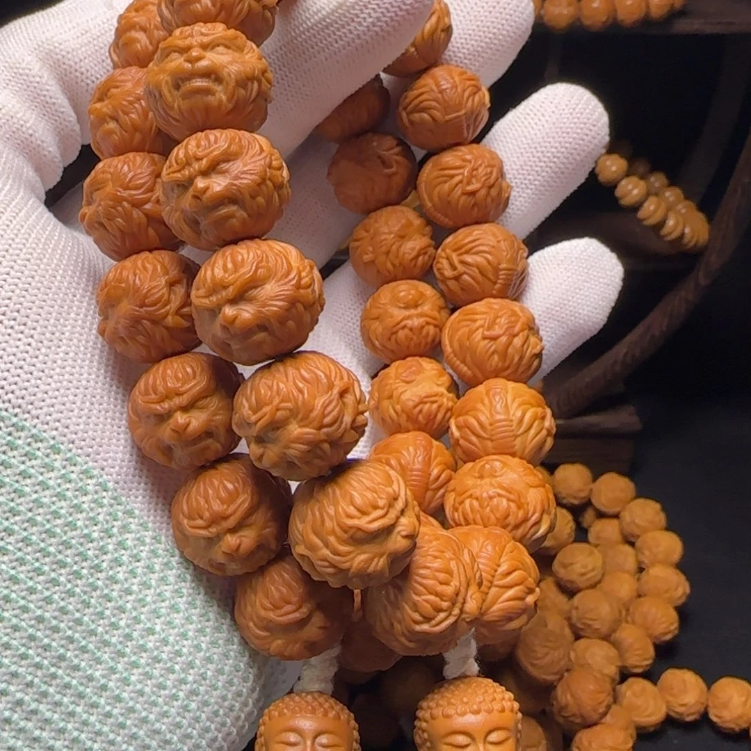 韩***涵猴头核桃吊坠猴头