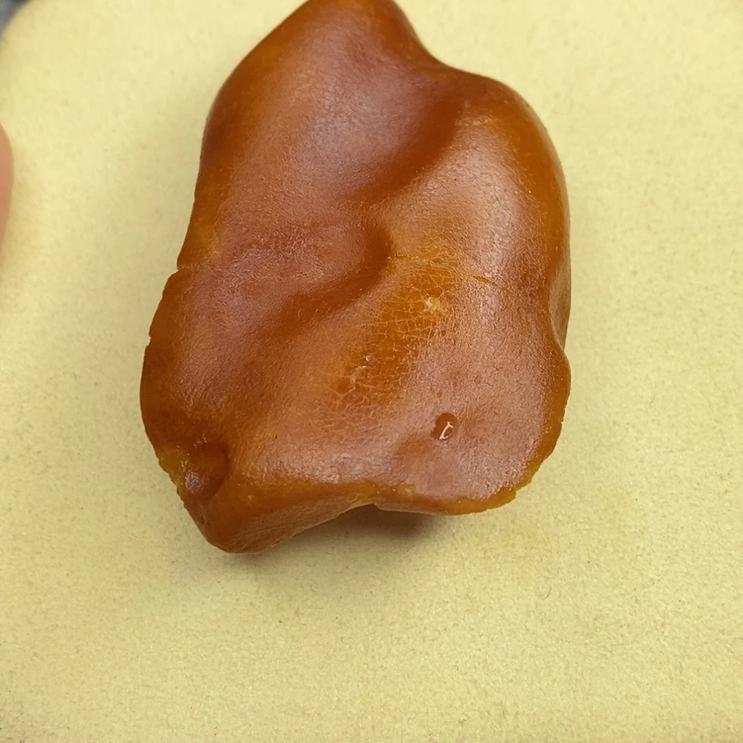 定制蜜蜡未镶嵌梨