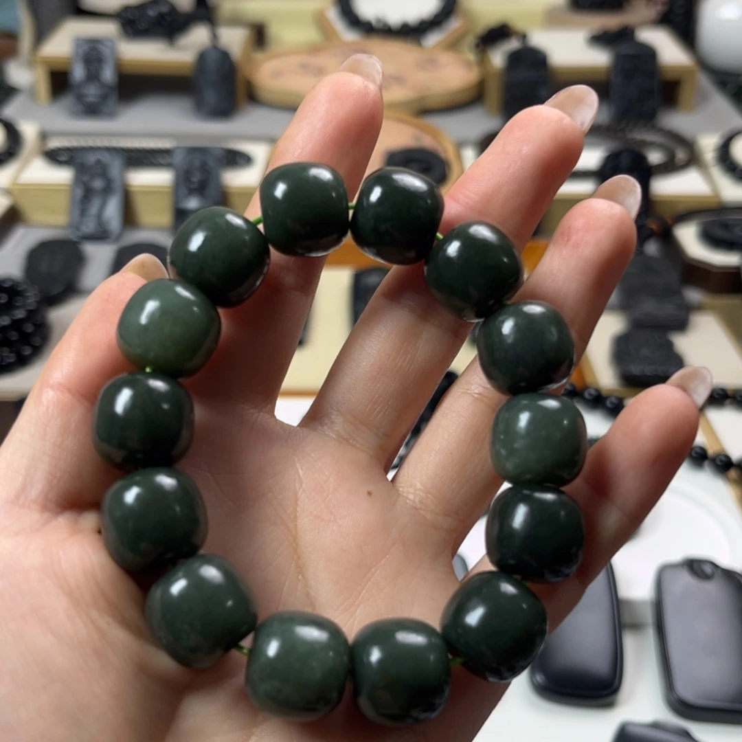 和田玉未镶嵌颈饰卡16