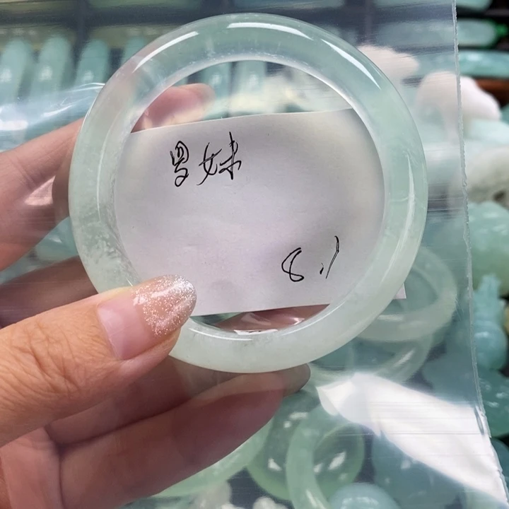 蛇纹石玉未镶嵌手镯罗*儿