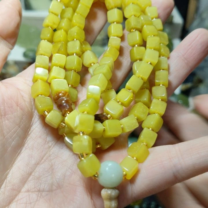 岫玉108粒珠子款未镶嵌
