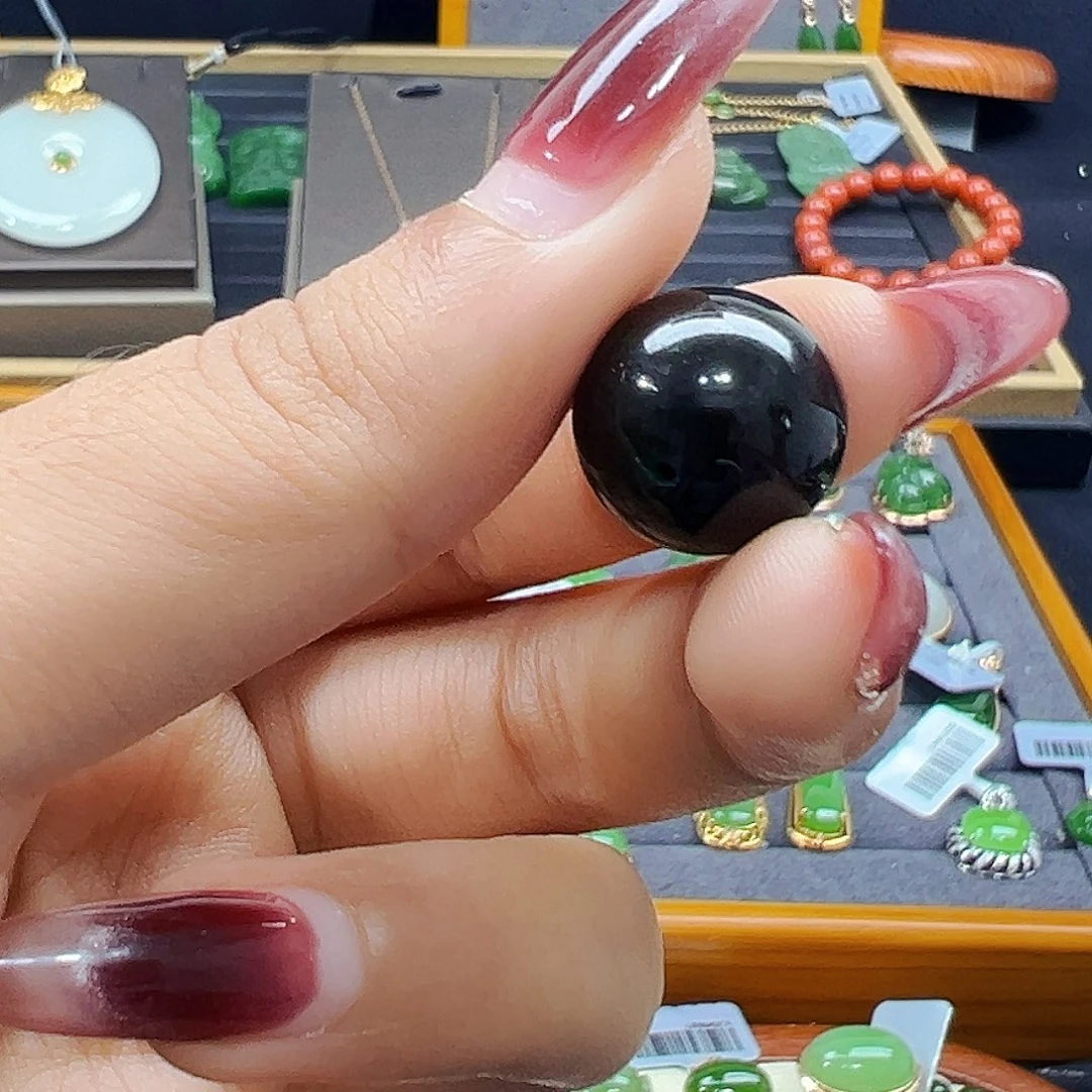 和田玉18K金镶嵌吊坠(赠链)