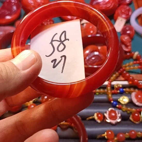 手镯玛瑙/玉髓未镶嵌