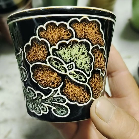 瓷片五厂，七厂各种摆件，瓷片，均有瑕疵！