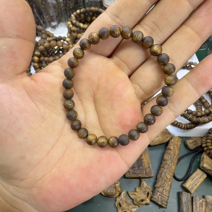 沉香沉香碎屑奇楠沉香乌身卡0.6单圈30颗3克+