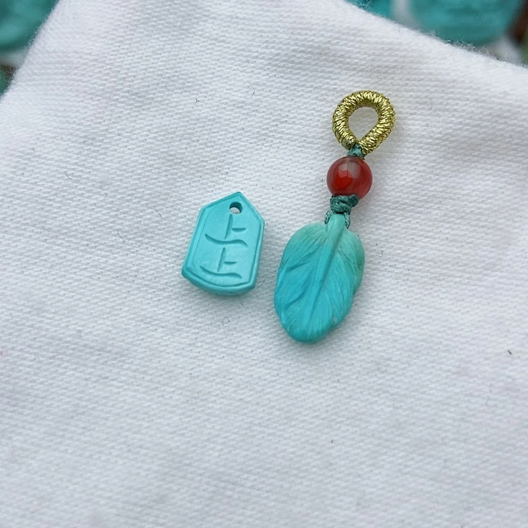 绿松石未镶嵌颈饰佳*佳