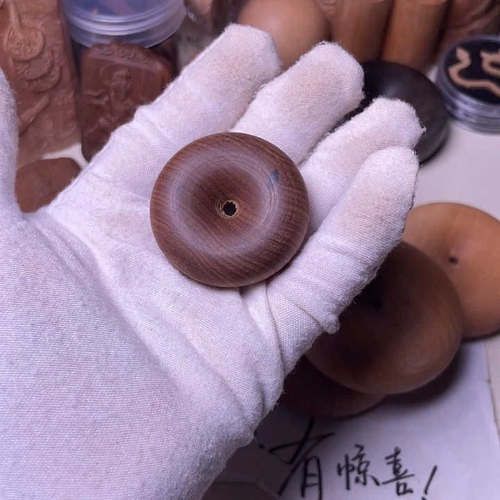檀香木老山檀香大平安扣瑕疵