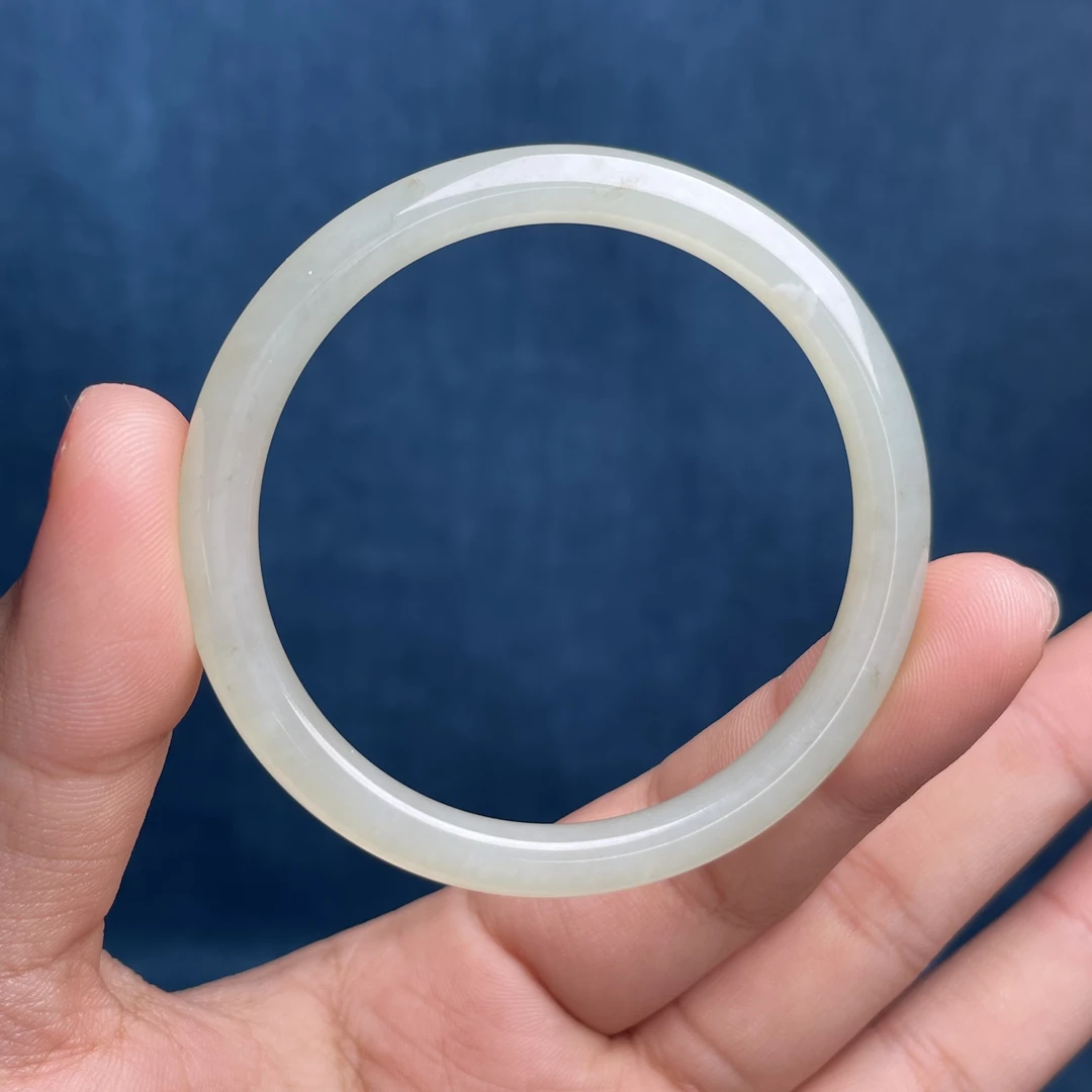 SZ376和田玉手镯圈口53 放漏品介意勿拍 不退换