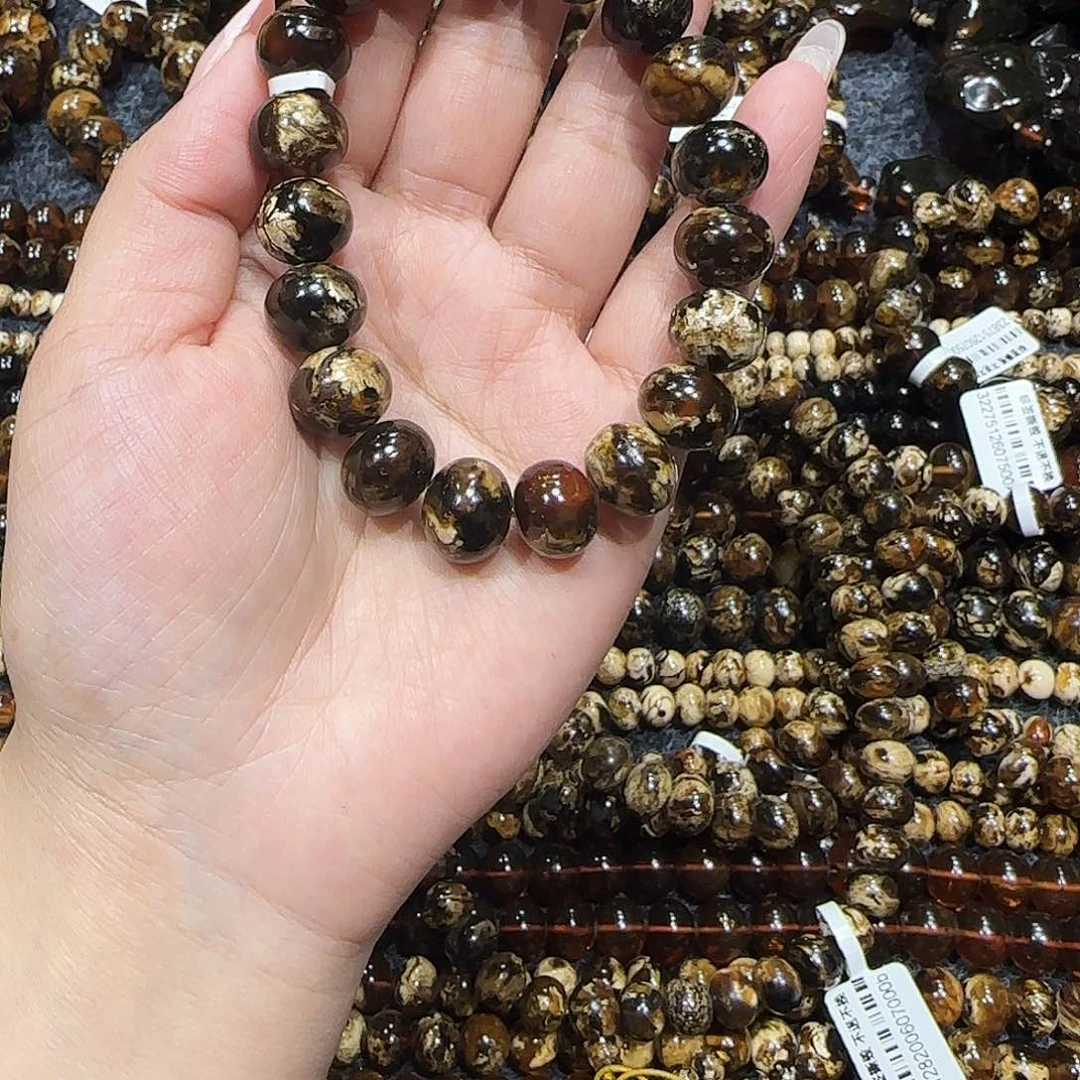 琥珀颈饰未镶嵌海****司抚顺琥珀