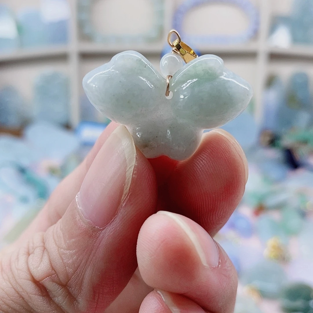 吊坠(不含链)未镶嵌翡翠