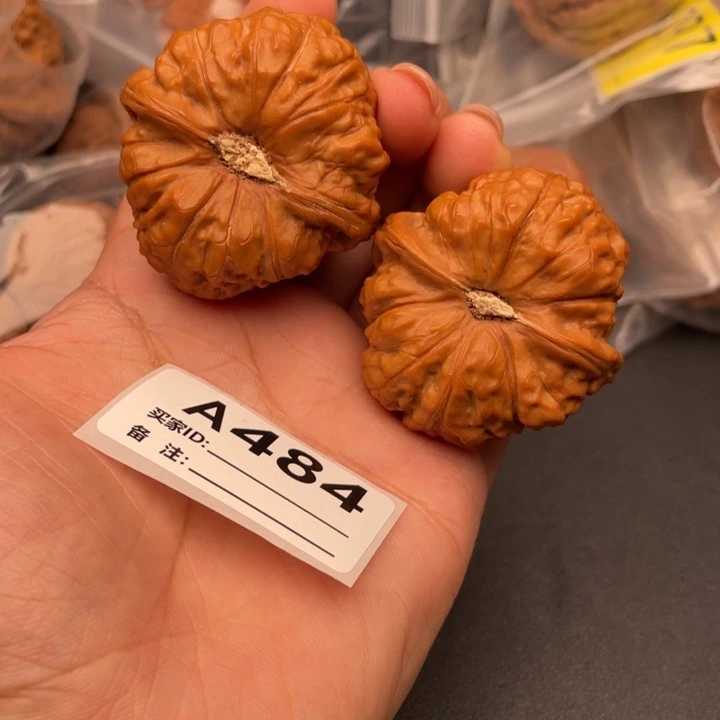 文玩核桃吊坠核桃