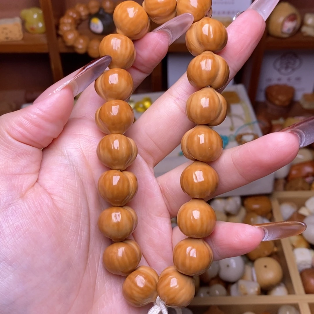 吊坠猴头核桃蜜桃臀手持