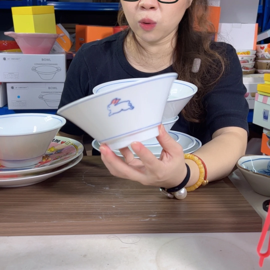 陶瓷中号兔子斗笠碗
