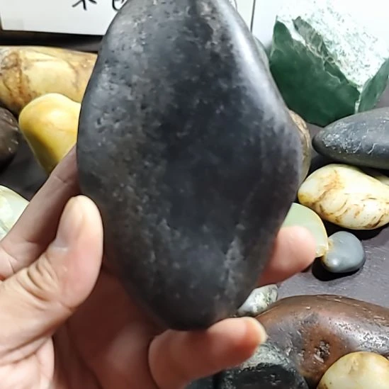 百***右和田玉（糖玉）未镶嵌挂件