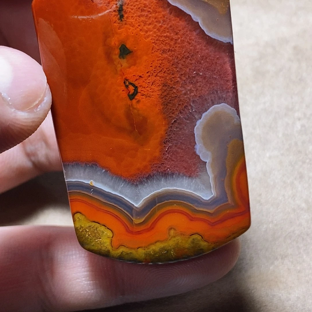 玛瑙/玉髓颈饰未镶嵌君*