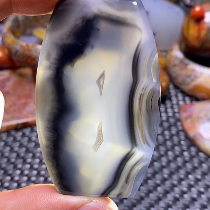 玛瑙/玉髓颈饰未镶嵌