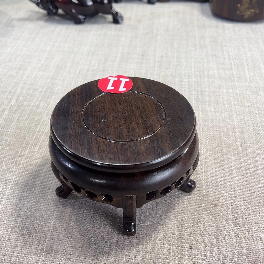 红木底座精雕工艺品
