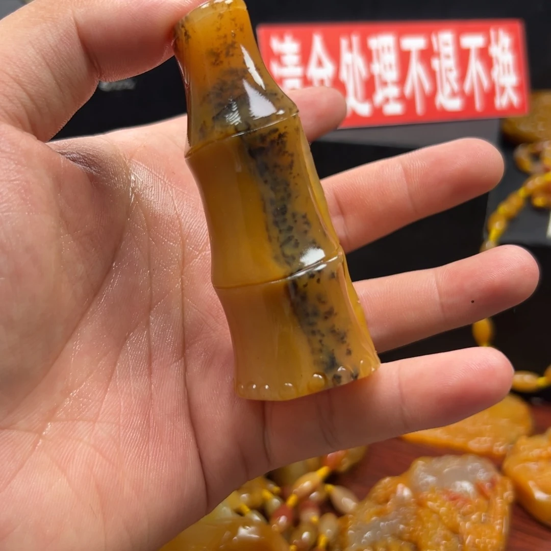 未镶嵌石英质玉（黄龙玉）多样性发货，发其一