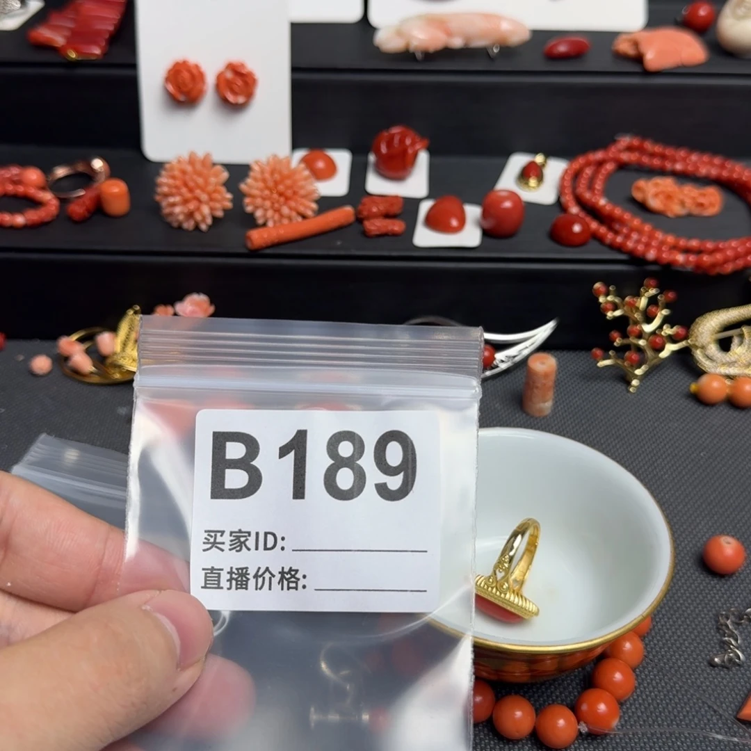 奥***杰其他默认微瑕好看出手