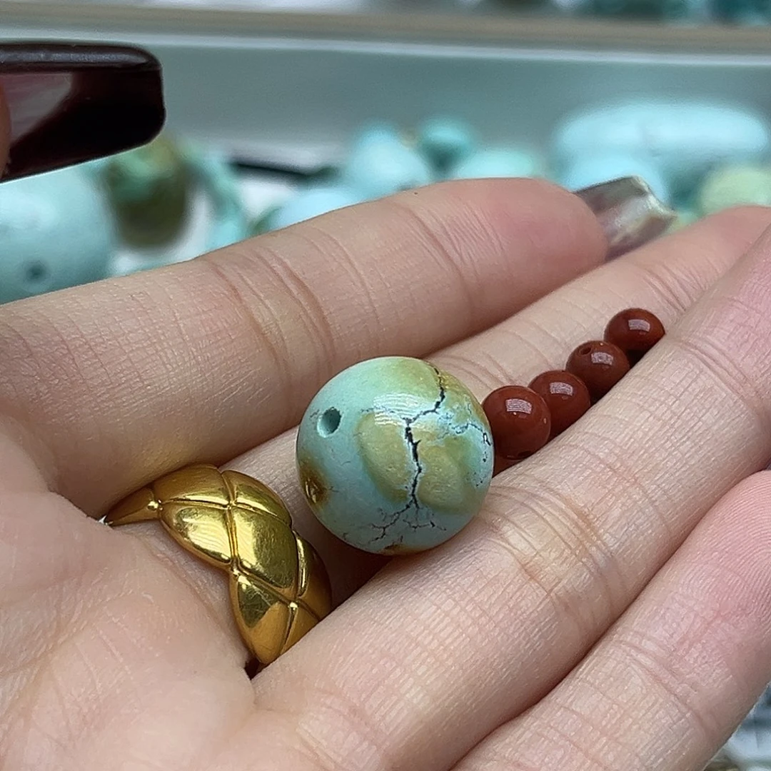 南红玛瑙未镶嵌珠宝奇石