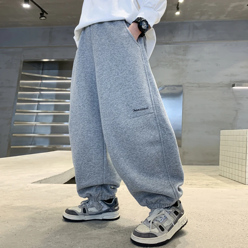 男童灰色刺绣小字母运动裤春秋款2025新款儿童宽松休闲卫裤中大童