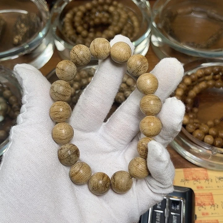 手串沉香柬埔寨菩萨沉1.3mm10克➕古董老料