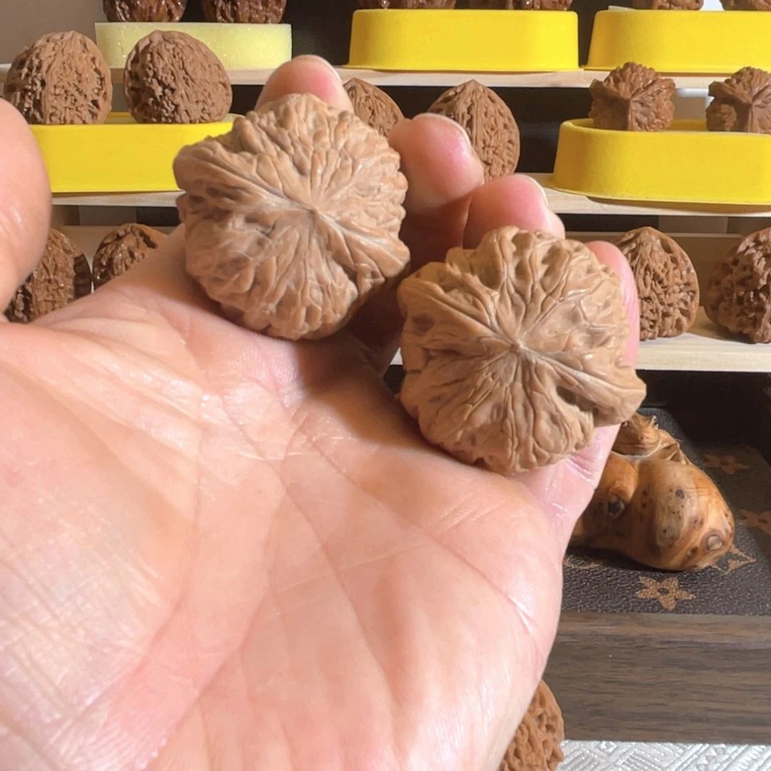 核桃文玩核桃 铁锤妹妹