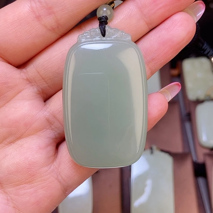【闪购商品】颈饰未镶嵌和田玉