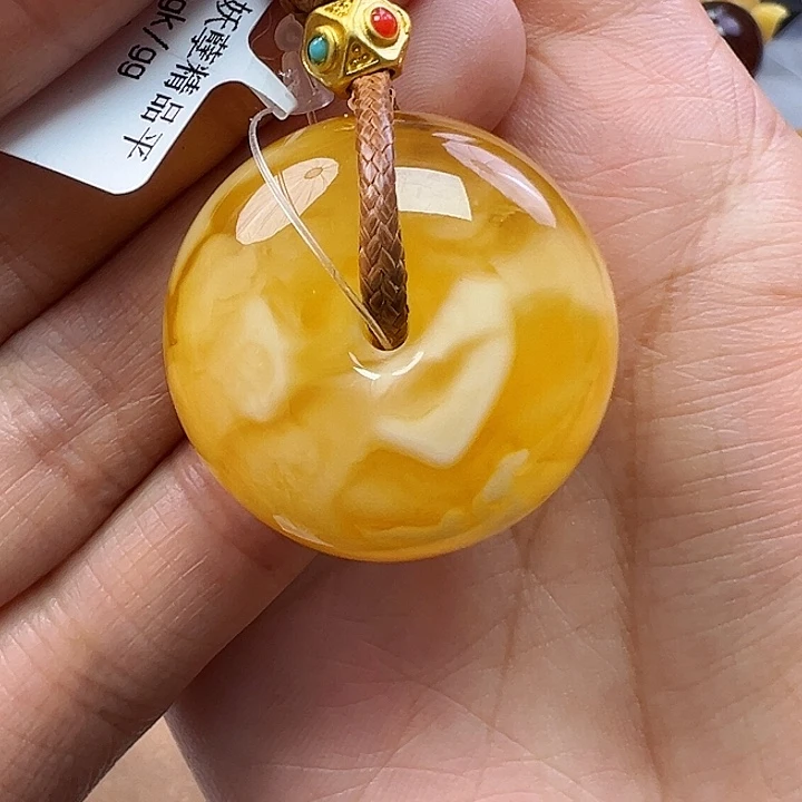 蜜蜡未镶嵌珠宝奇石