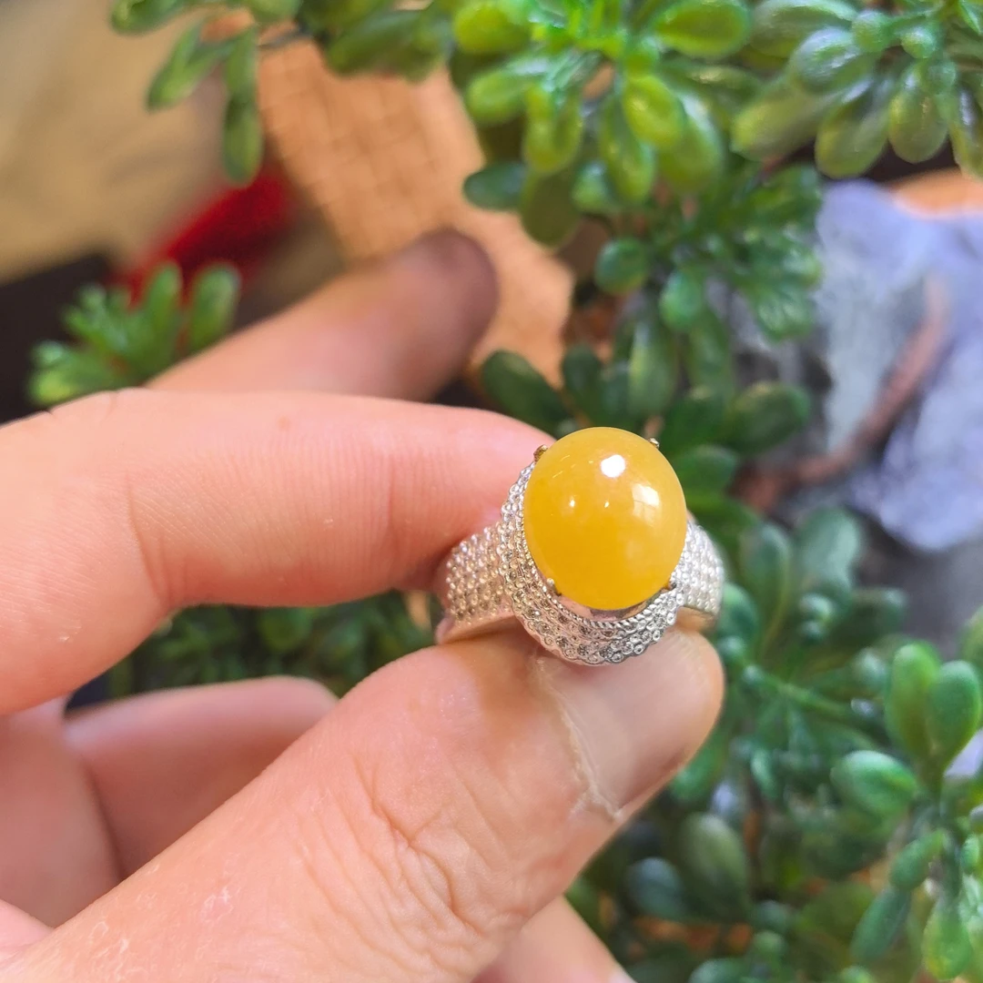 天然缅甸翡翠a货蛋面67